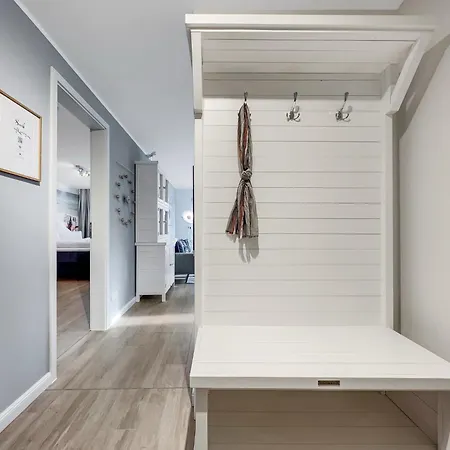 Alte Fischfabrik Mehrzeit Am Bodden * Lauterbach (Rugen)